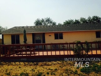 5161 Pear St, Vale, OR 97918