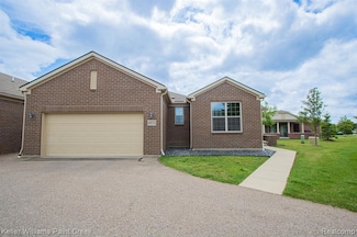 49231 Hanna Ct, Macomb, MI 48042