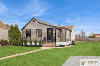 10 Onka St, Manville, NJ 08835