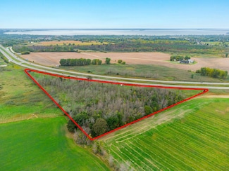 3800 Sturgeon Bay Rd, New Franken, WI 54229