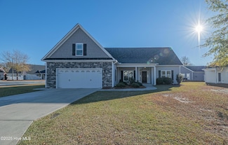 2108 Cove Ct, Winterville, NC 28590