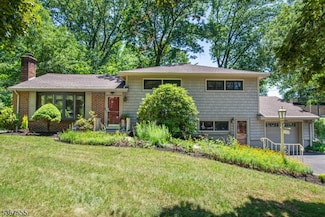 589 Fletcher Ave, Oradell, NJ 07649