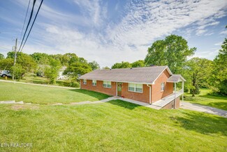 5600 Lon Roberts Dr, Knoxville, TN 37918