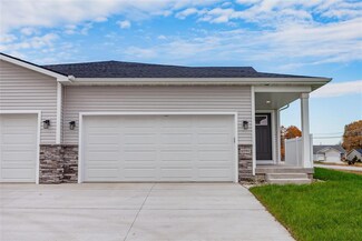 6594 NE 11th Ct, Des Moines, IA 50313