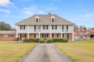 8424 Frontage Rd, Iowa, LA 70647