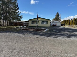156 Moses Lake Ave NW, Soap Lake, WA 98851