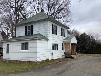 35 Blaine St, Fort Fairfield, ME 04742