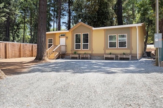 355 Fir Dr, Cave Junction, OR 97523