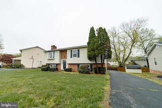 802 Shamrock Dr, Fredericksburg, VA 22407