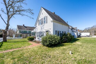 1243 Main St Unit 1, Cotuit, MA 02635
