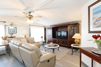 1950 U S 1, Vero Beach, FL 32960