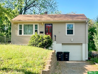 6117 Sprague St, Omaha, NE 68104