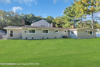 200 Sams Rd, Jackson, NJ 08527