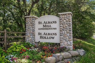 3020 Saint Albans Mill Rd Unit 211, Minnetonka, MN 55305
