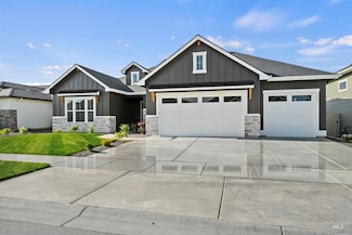 846 W Tall Prairie Dr, Meridian, ID 83642