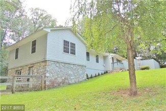 293 River Park Ln, Bluemont, VA 20135
