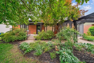 2644 S Vandalia Ave, Tulsa, OK 74114