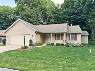 20384 Garnet Dr N, South Bend, IN 46614