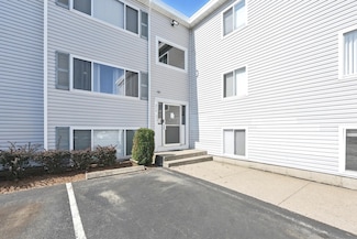 219 Glasgow St Unit 2, Fall River, MA 02721