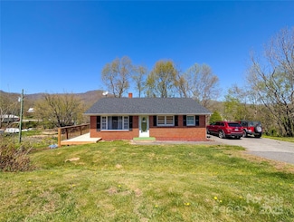 411 E Us Highway 19e Bypass, Burnsville, NC 28714