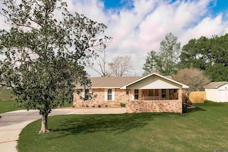 2259 Maringouin Rd W, Maringouin, LA 70757