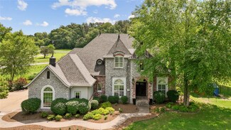 13781 Canterbury Ln, Siloam Springs, AR 72761