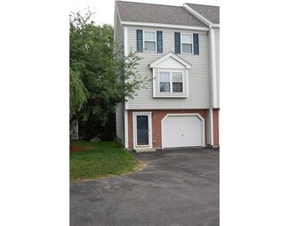 1017 Middlesex St Unit 1, Lowell, MA 01851