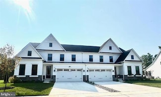 2 Waterford Ln, Middle Township, NJ 08210