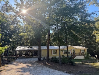 27 Great Oak Ln, Trinity, TX 75862