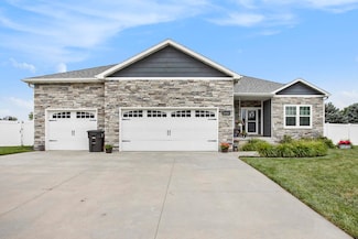 10461 N 149th St, Waverly, NE 68462