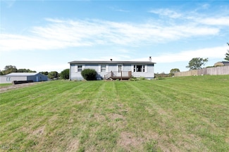 7664 County Road 26, Somerset, OH 43783