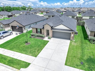 1007 Lipizzan Ln, Rosharon, TX 77583