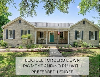 1922 W Lake Dr, Taylor, TX 76574