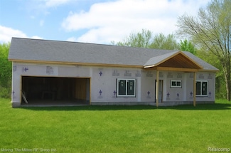 43001 Willow Rd, New Boston, MI 48164