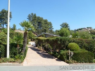 2008 Hidden Springs Dr, El Cajon, CA 92019