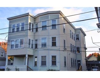 18 Market St, Lawrence, MA 01843