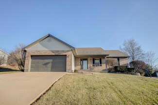 4 Spring Terrace Ct, Columbia, IL 62236