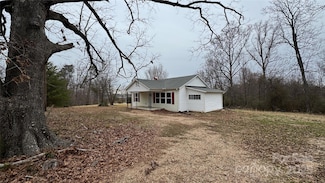 115 Craig Rd, Mooresboro, NC 28114