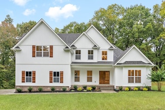 4921 Hunter Rd, Southside, TN 37171