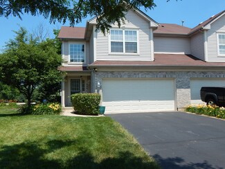 340 Gladstone Ln Unit 691, Elgin, IL 60120
