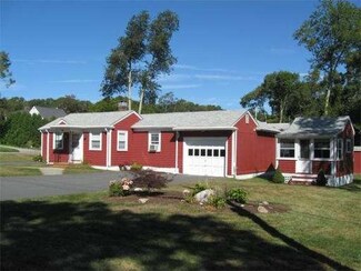 55 Stoneledge Rd, South Dartmouth, MA 02748