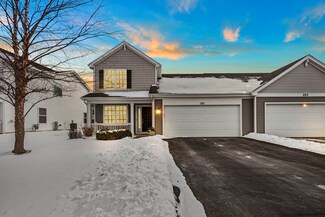 195 Maryland Ln, Pingree Grove, IL 60140