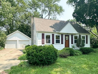 520 Center Dr, Ann Arbor, MI 48103