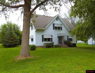 307 307 E Iowa St, Elmore, MN 56027