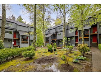 4 Touchstone Unit 77, Lake Oswego, OR 97035