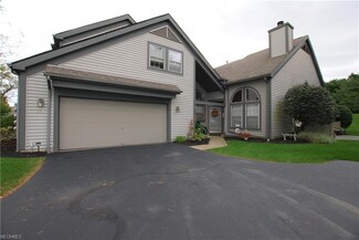 107 S Bayshore Dr Unit 4, Columbiana, OH 44408