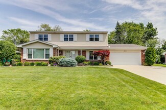1715 Ivy Ln, Northbrook, IL 60062