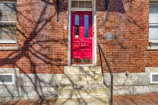 105 W Merrimack St Unit 2, Manchester, NH 03101