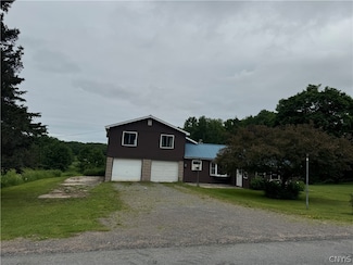 24193 Swan Hollow Rd, Alexandria Bay, NY 13607