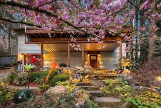 900 207th Ave NE, Sammamish, WA 98074